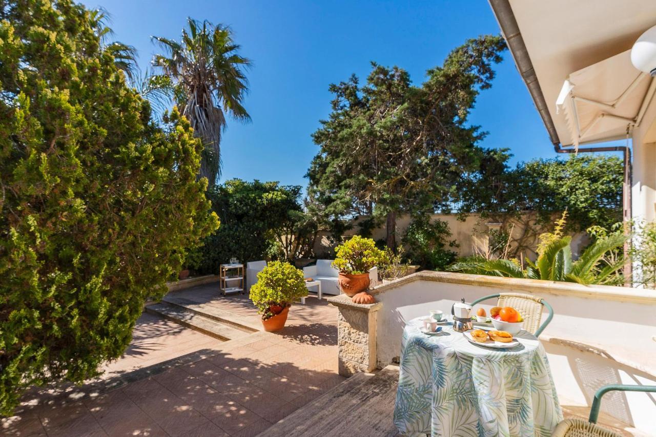 Garden View Near The Sea Acomodação com café da manhã Lecce Exterior foto